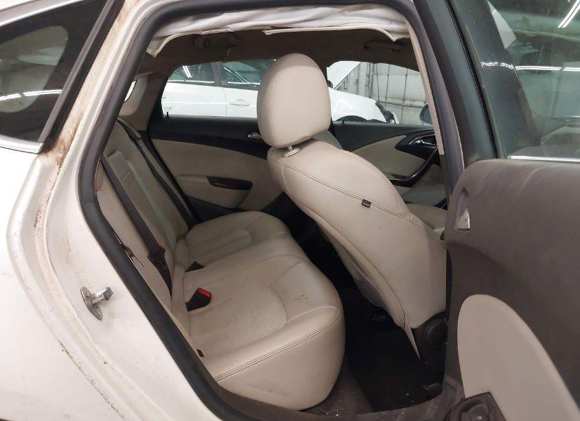 Photo 8 of 2014 Buick Verano (VIN 1G4PP5SK0E4169243)