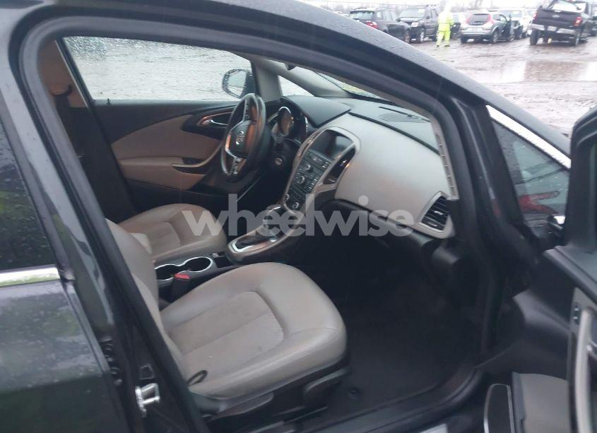 Photo 5 of 2014 Buick Verano (VIN 1G4PP5SK0E4237959)