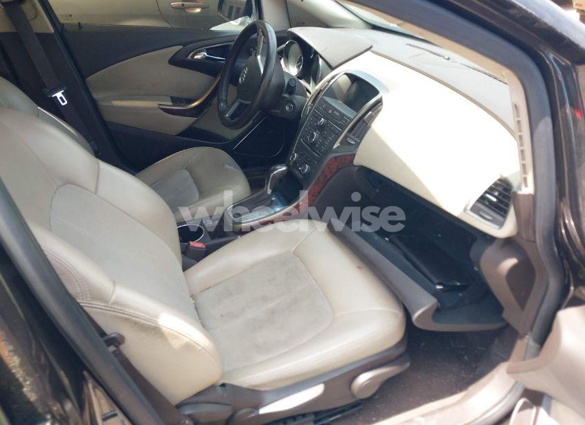 Photo 5 of 2013 Buick Verano (VIN 1G4PP5SK1D4105579)