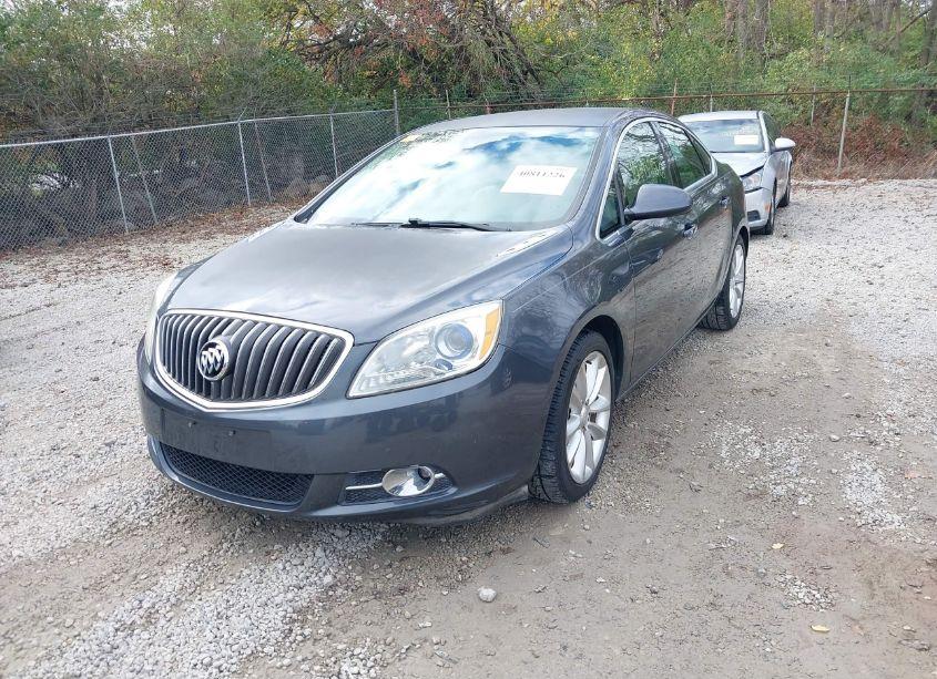 Photo 2 of 2013 Buick Verano (VIN 1G4PP5SK1D4142051)
