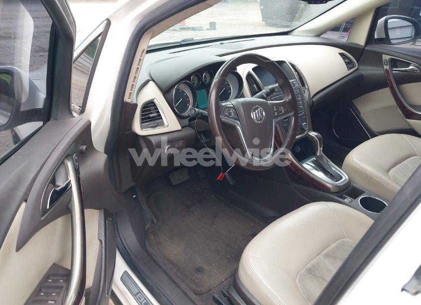 Photo 12 of 2013 Buick Verano (VIN 1G4PP5SK1D4144558)