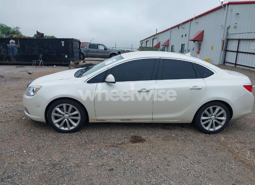 Photo 14 of 2013 Buick Verano (VIN 1G4PP5SK1D4144558)