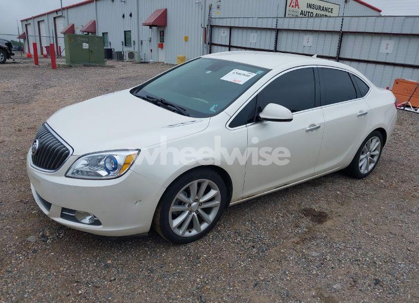Photo 2 of 2013 Buick Verano (VIN 1G4PP5SK1D4144558)