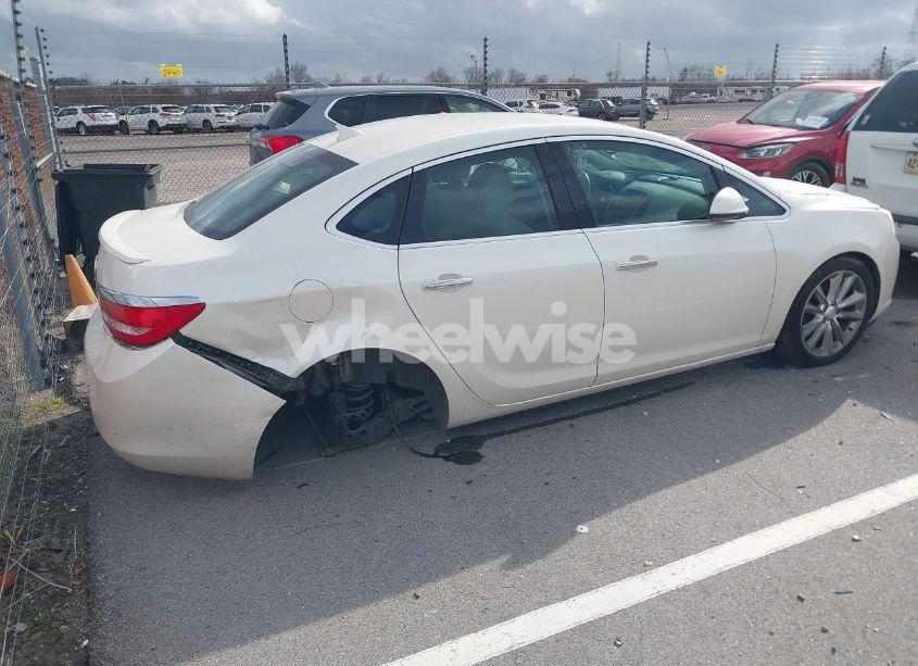 Photo 4 of 2013 Buick Verano (VIN 1G4PP5SK1D4166317)