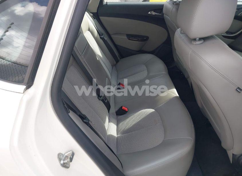 Photo 8 of 2013 Buick Verano (VIN 1G4PP5SK1D4166317)