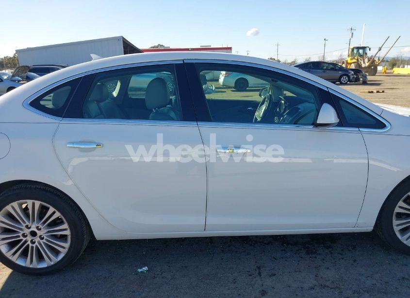 Photo 14 of 2013 Buick Verano (VIN 1G4PP5SK1D4180833)