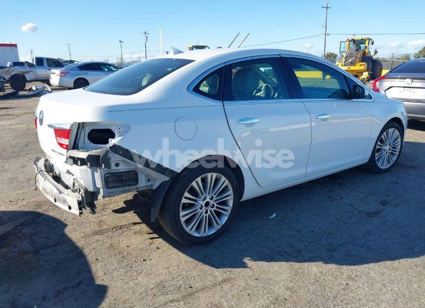 Photo 4 of 2013 Buick Verano (VIN 1G4PP5SK1D4180833)