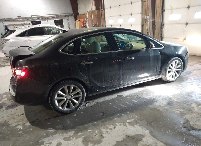 Photo 4 of 2013 Buick Verano (VIN 1G4PP5SK1D4238343)