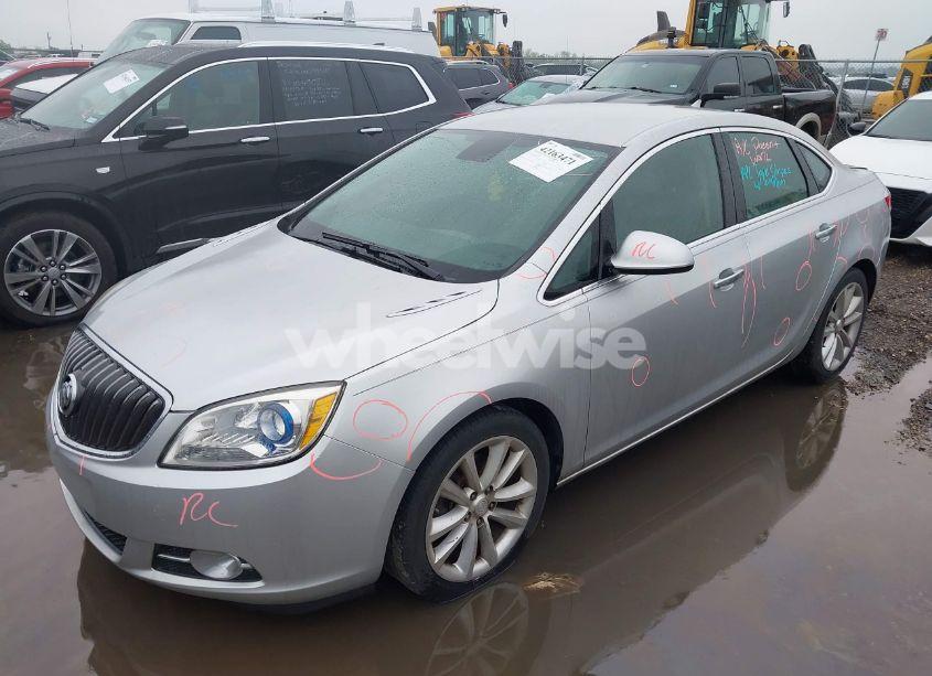 Photo 2 of 2014 Buick Verano (VIN 1G4PP5SK1E4106538)