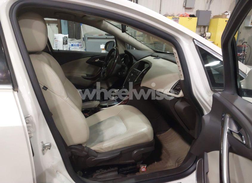 Photo 5 of 2014 Buick Verano (VIN 1G4PP5SK1E4114686)