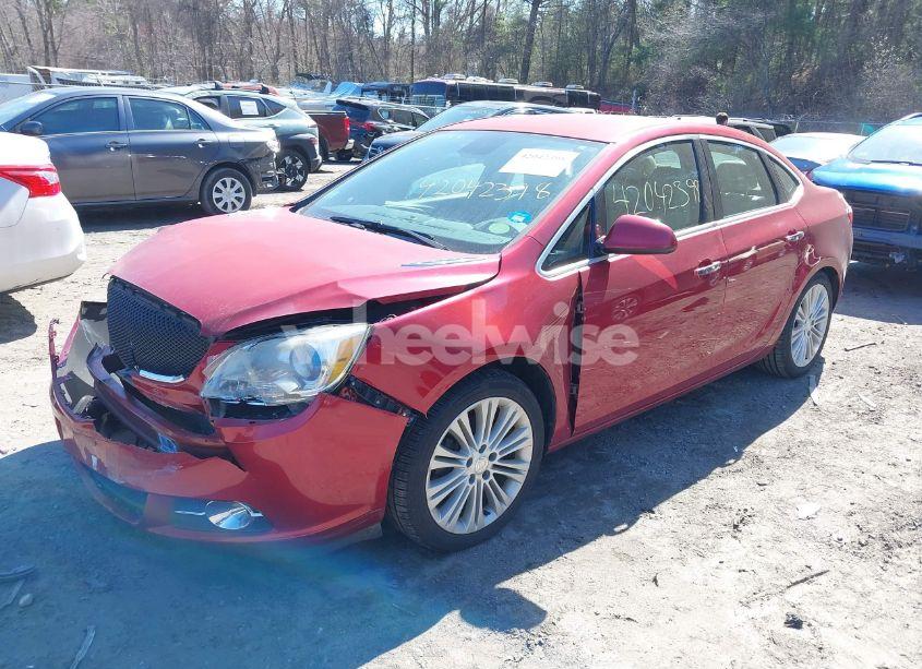 Photo 2 of 2014 Buick Verano (VIN 1G4PP5SK1E4157067)