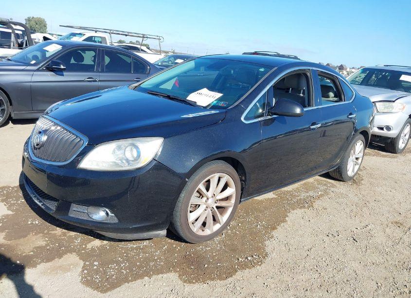 Photo 2 of 2014 Buick Verano (VIN 1G4PP5SK1E4224489)