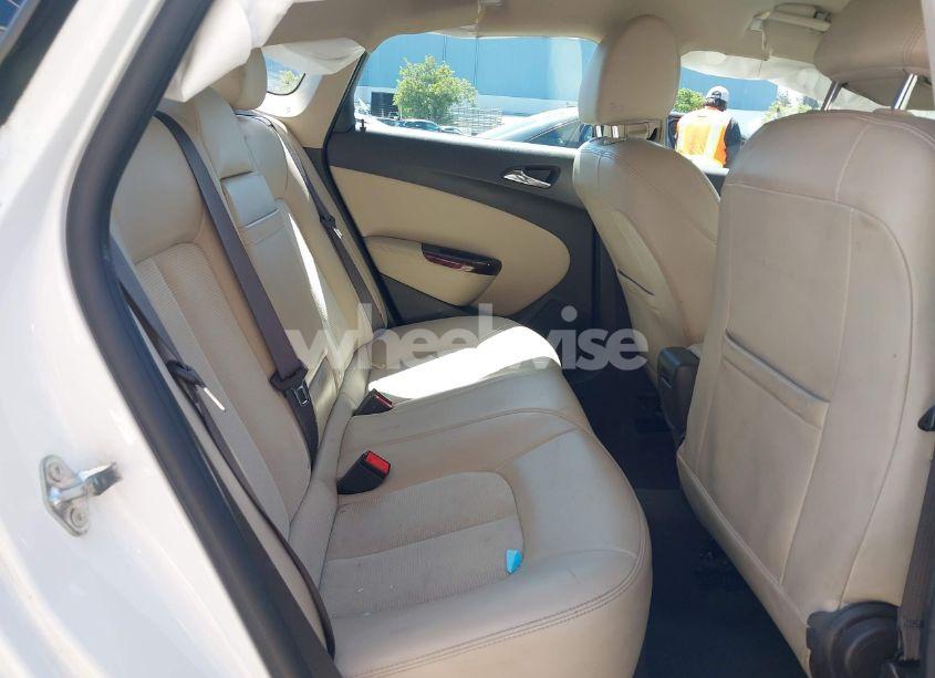 Photo 8 of 2015 Buick Verano (VIN 1G4PP5SK1F4194086)