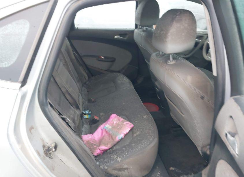 Photo 8 of 2015 Buick Verano (VIN 1G4PP5SK1F4219746)