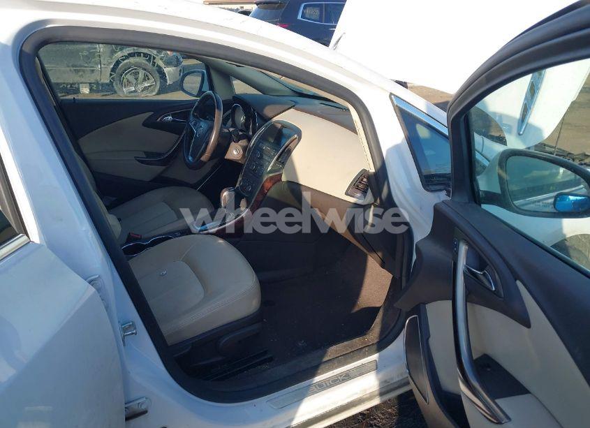 Photo 5 of 2016 Buick Verano (VIN 1G4PP5SK1G4117137)