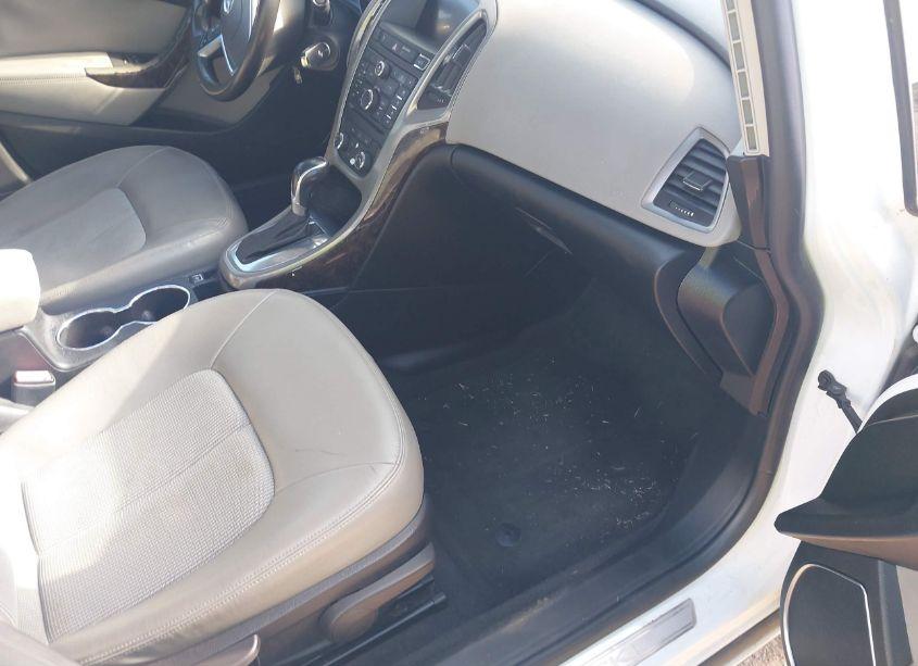 Photo 5 of 2012 Buick Verano (VIN 1G4PP5SK2C4172657)