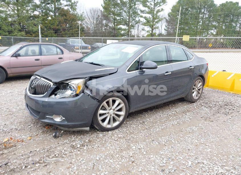 Photo 2 of 2013 Buick Verano (VIN 1G4PP5SK2D4125372)