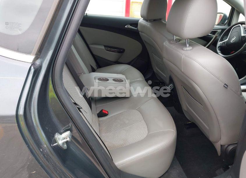 Photo 8 of 2013 Buick Verano (VIN 1G4PP5SK2D4125372)