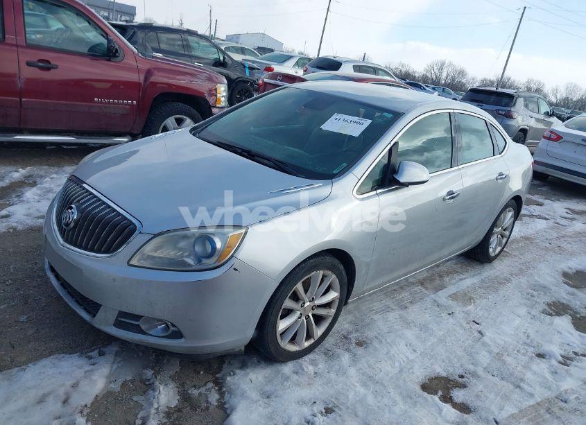 Photo 2 of 2013 Buick Verano (VIN 1G4PP5SK2D4139174)