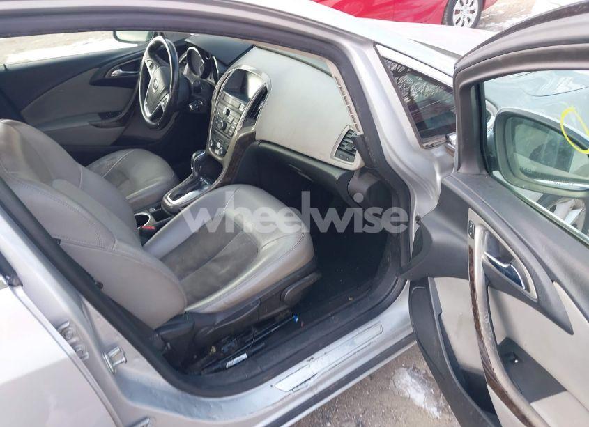 Photo 5 of 2013 Buick Verano (VIN 1G4PP5SK2D4139174)