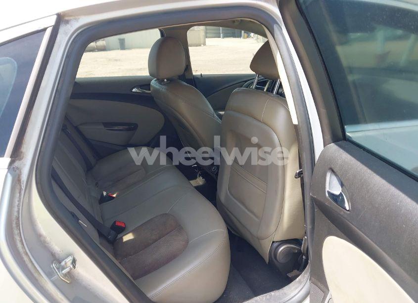 Photo 8 of 2014 Buick Verano (VIN 1G4PP5SK2E4108928)