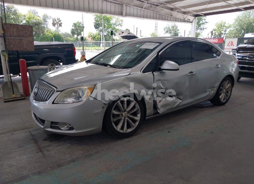 Photo 2 of 2014 Buick Verano (VIN 1G4PP5SK2E4118617)