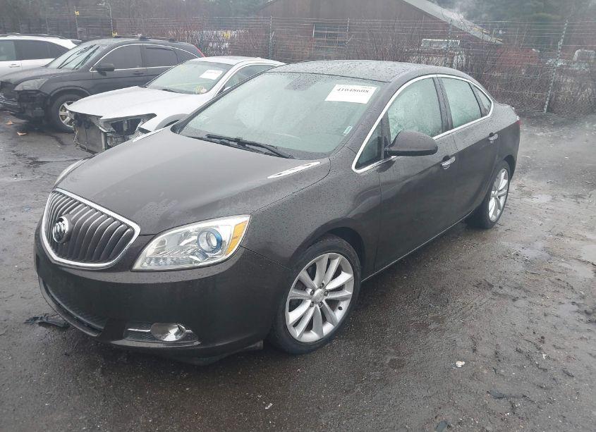 Photo 2 of 2014 Buick Verano (VIN 1G4PP5SK2E4134140)