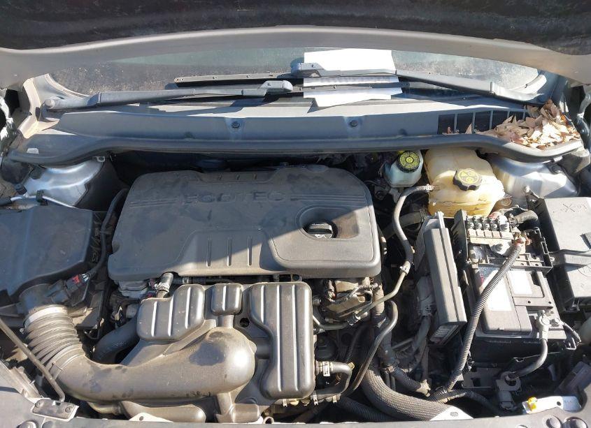 Photo 10 of 2014 Buick Verano (VIN 1G4PP5SK2E4197528)