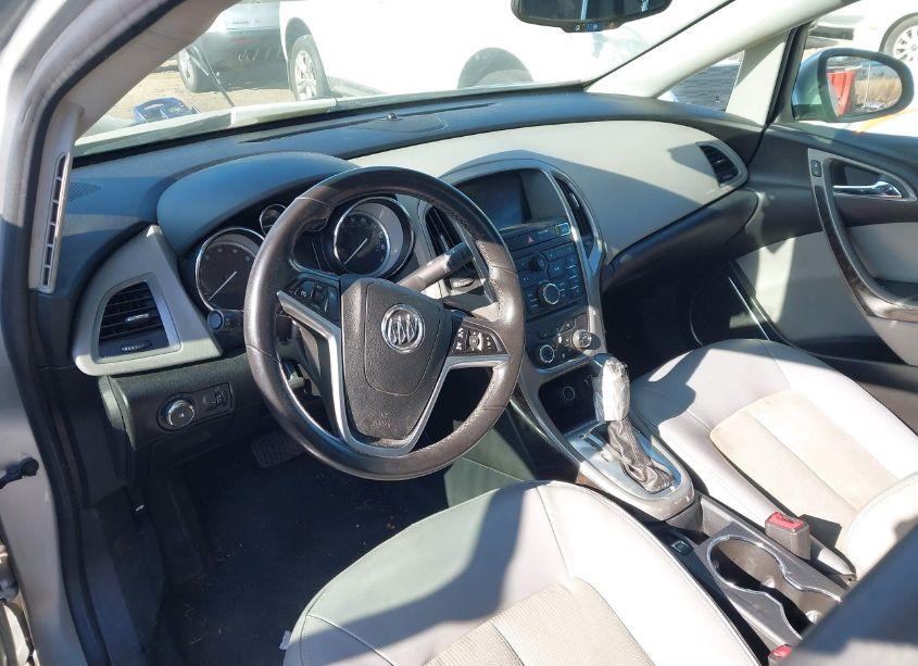 Photo 12 of 2014 Buick Verano (VIN 1G4PP5SK2E4197528)