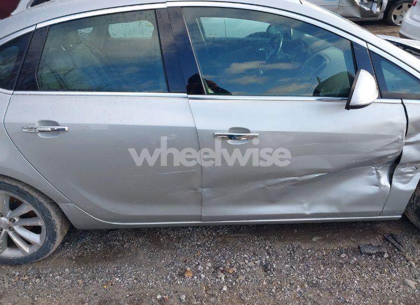 Photo 13 of 2014 Buick Verano (VIN 1G4PP5SK2E4218247)