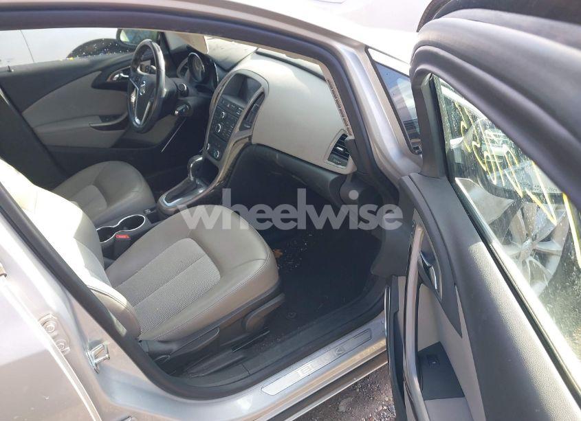 Photo 5 of 2014 Buick Verano (VIN 1G4PP5SK2E4218247)