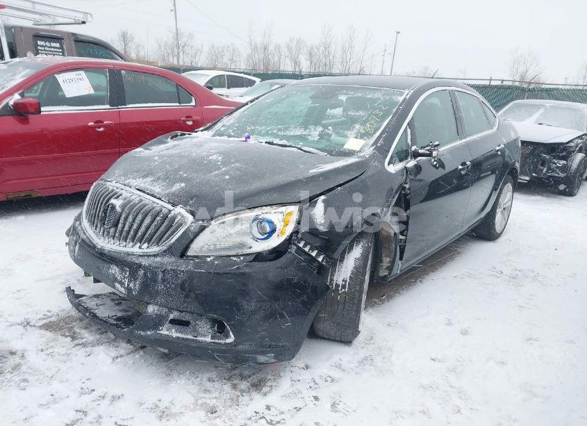 Photo 2 of 2015 Buick Verano (VIN 1G4PP5SK2F4201725)