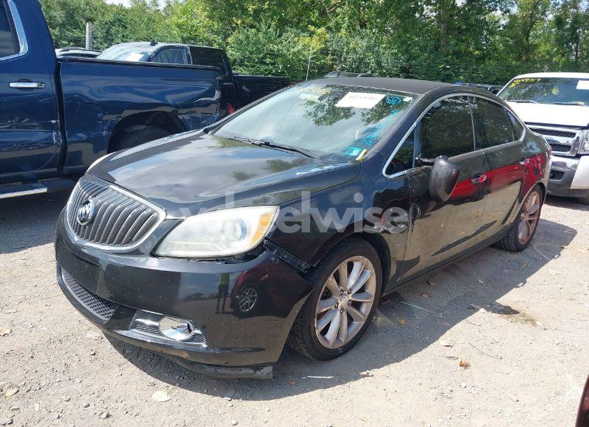 Photo 2 of 2013 Buick Verano (VIN 1G4PP5SK3D4143167)