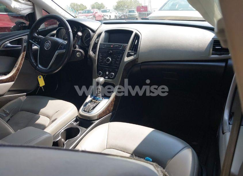 Photo 5 of 2013 Buick Verano (VIN 1G4PP5SK3D4143167)