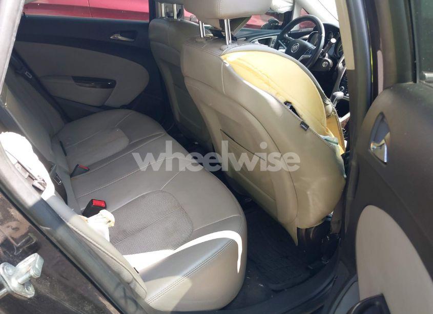 Photo 8 of 2013 Buick Verano (VIN 1G4PP5SK3D4143167)