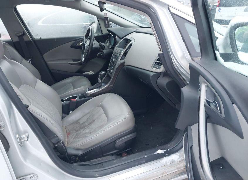 Photo 5 of 2013 Buick Verano (VIN 1G4PP5SK3D4218546)