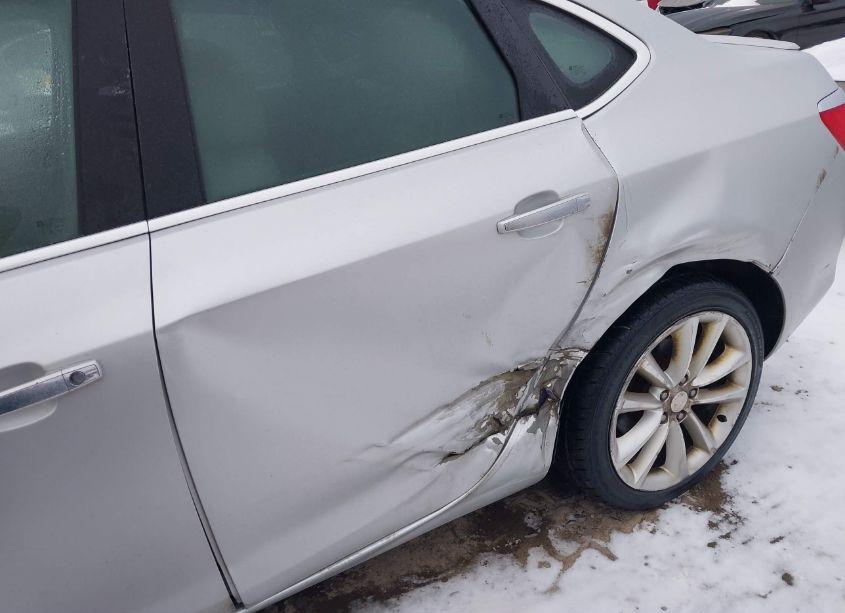 Photo 6 of 2013 Buick Verano (VIN 1G4PP5SK3D4218546)