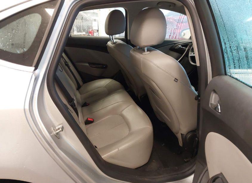 Photo 8 of 2013 Buick Verano (VIN 1G4PP5SK3D4220653)