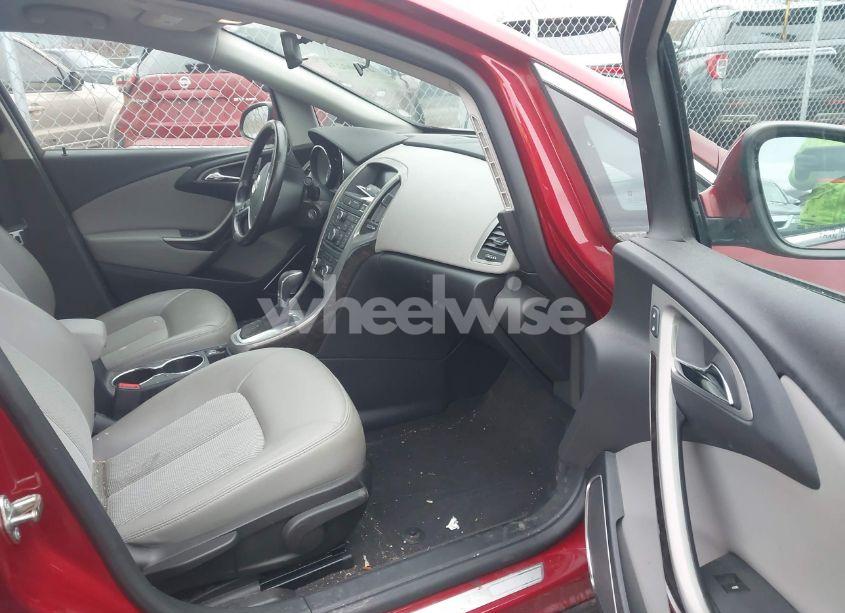 Photo 5 of 2014 Buick Verano (VIN 1G4PP5SK3E4178969)