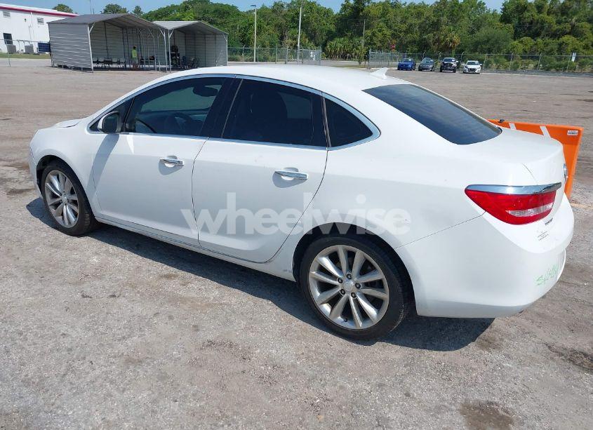 Photo 3 of 2014 Buick Verano (VIN 1G4PP5SK3E4196307)