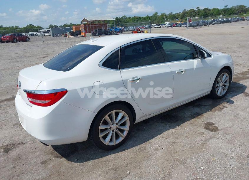 Photo 4 of 2014 Buick Verano (VIN 1G4PP5SK3E4196307)