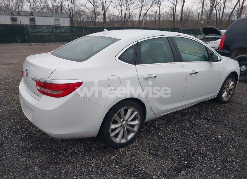 Photo 4 of 2014 Buick Verano (VIN 1G4PP5SK3E4215163)