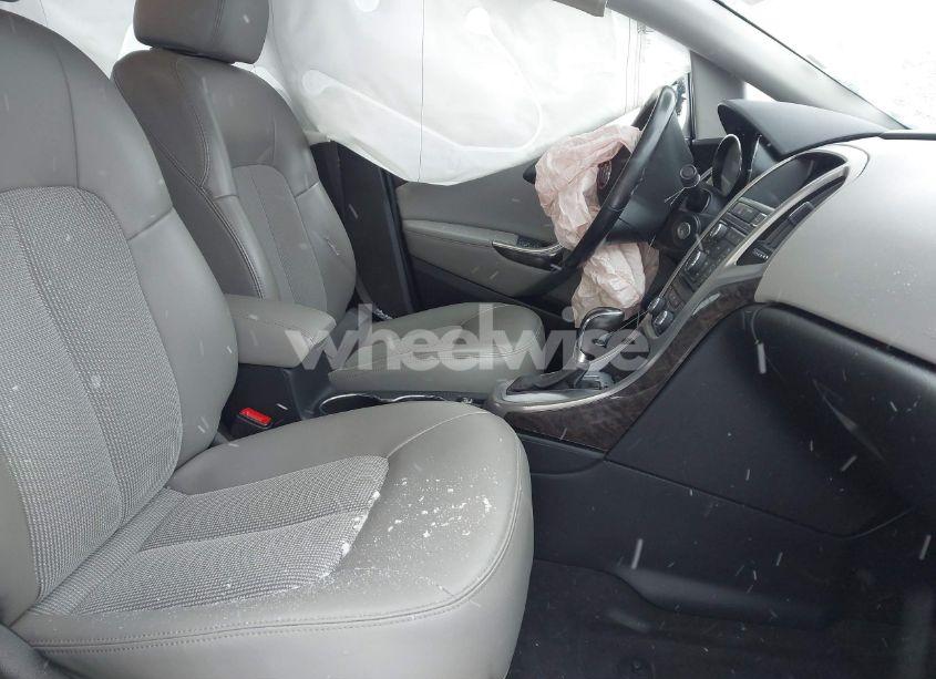 Photo 5 of 2015 Buick Verano (VIN 1G4PP5SK3F4192291)