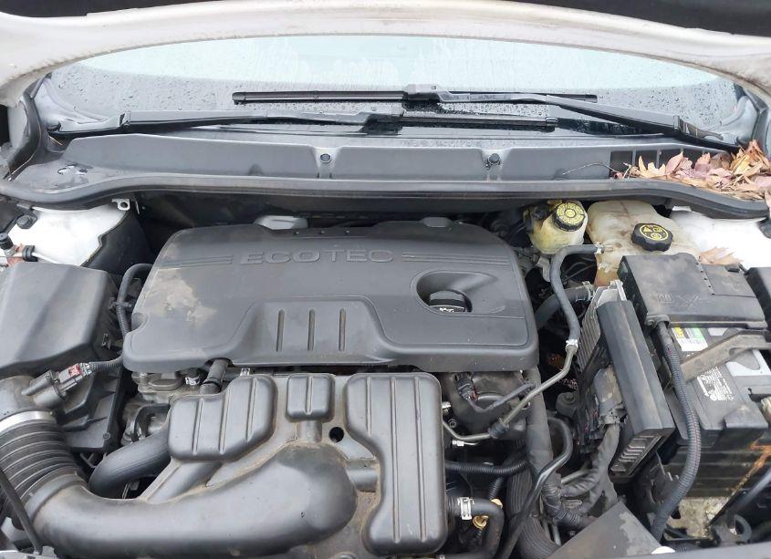 Photo 10 of 2015 Buick Verano (VIN 1G4PP5SK3F4215875)