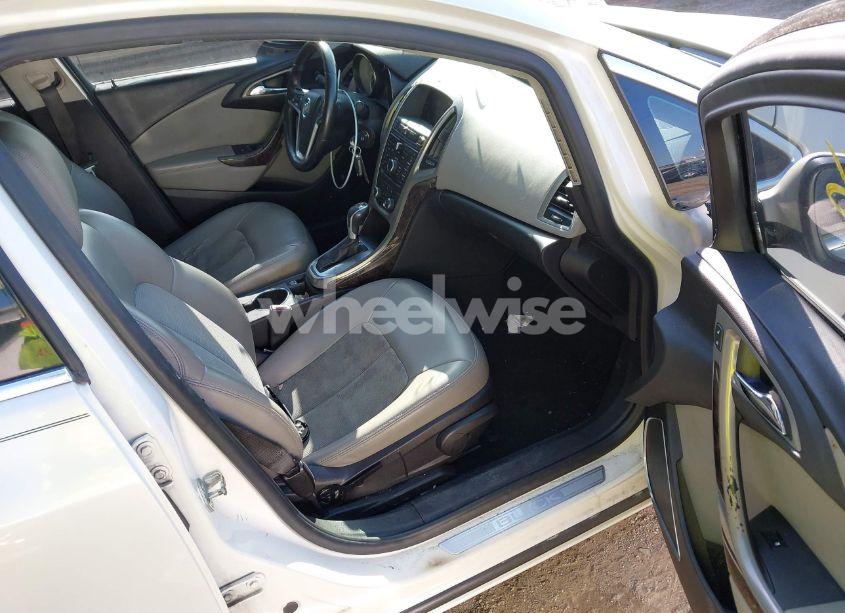 Photo 5 of 2012 Buick Verano (VIN 1G4PP5SK4C4231577)