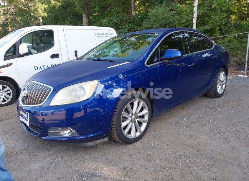 Photo 2 of 2013 Buick Verano (VIN 1G4PP5SK4D4134073)
