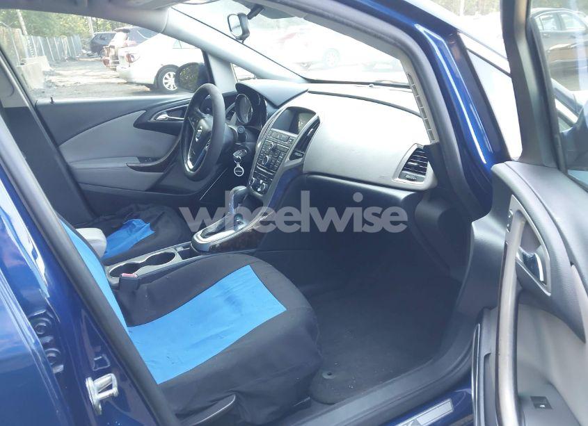 Photo 5 of 2013 Buick Verano (VIN 1G4PP5SK4D4134073)