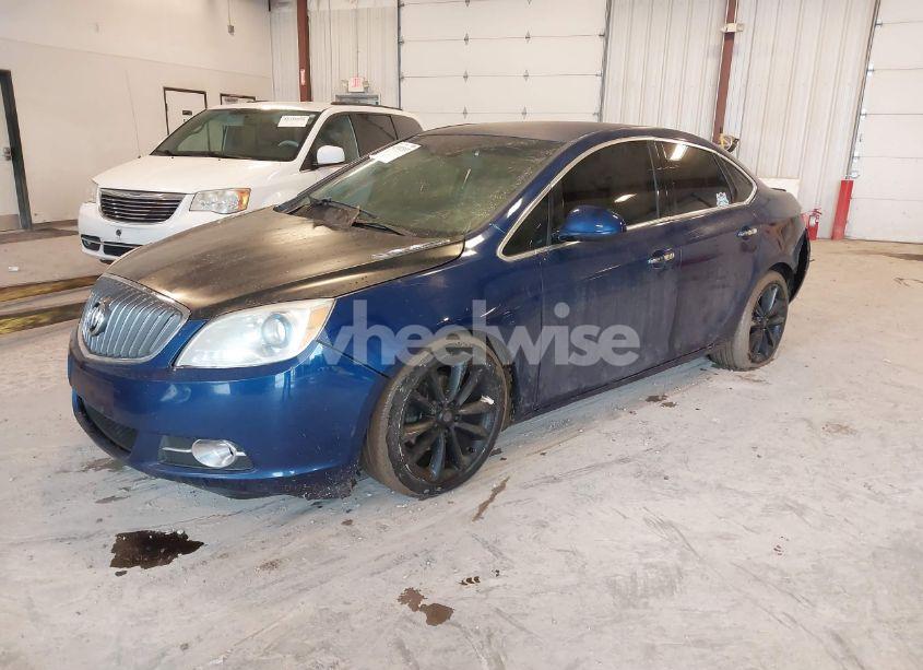 Photo 2 of 2013 Buick Verano (VIN 1G4PP5SK4D4224873)