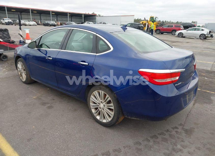 Photo 3 of 2013 Buick Verano (VIN 1G4PP5SK4D4252379)