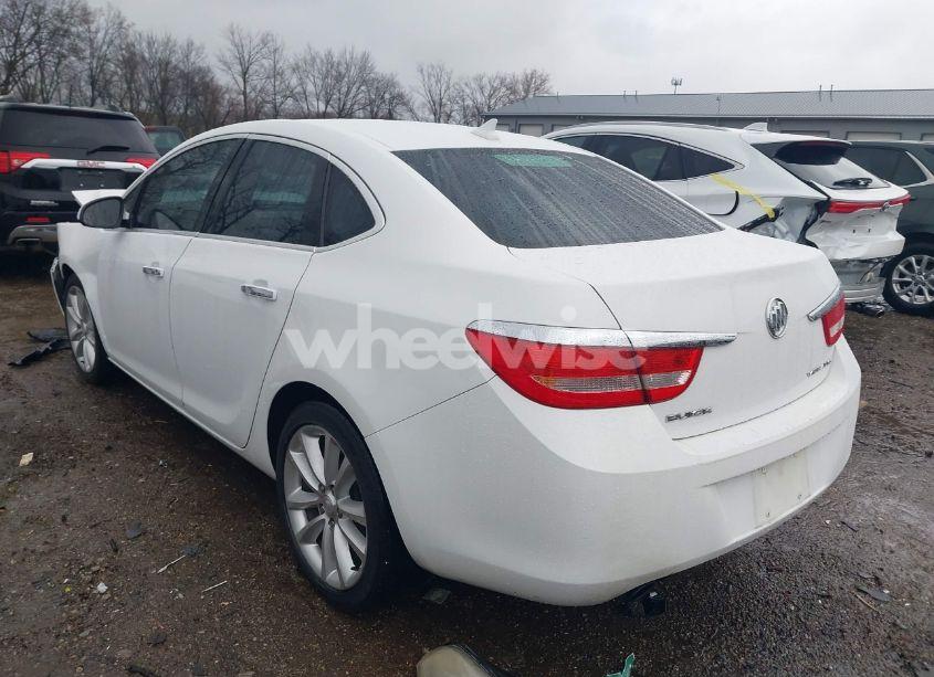 Photo 3 of 2014 Buick Verano (VIN 1G4PP5SK4E4107988)
